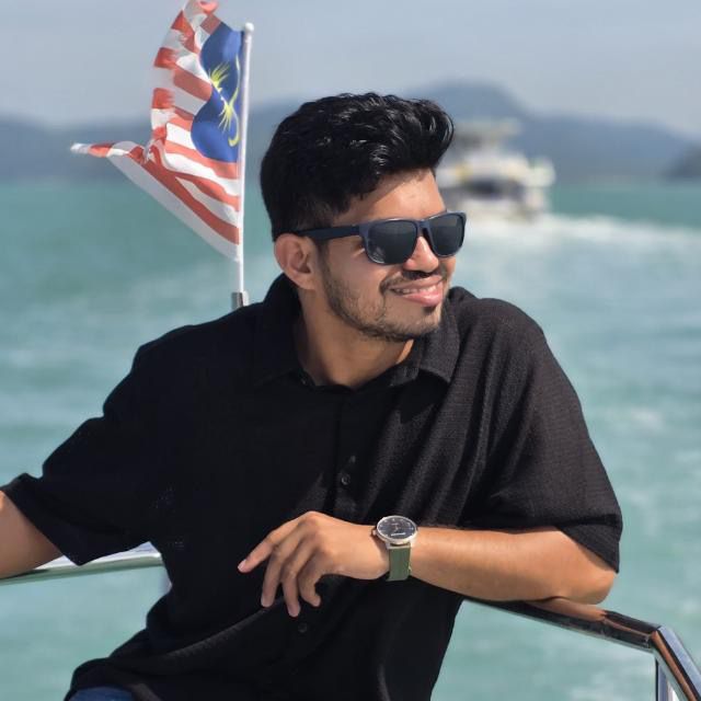 Vaibhav Vartak — Senior Front-End Developer